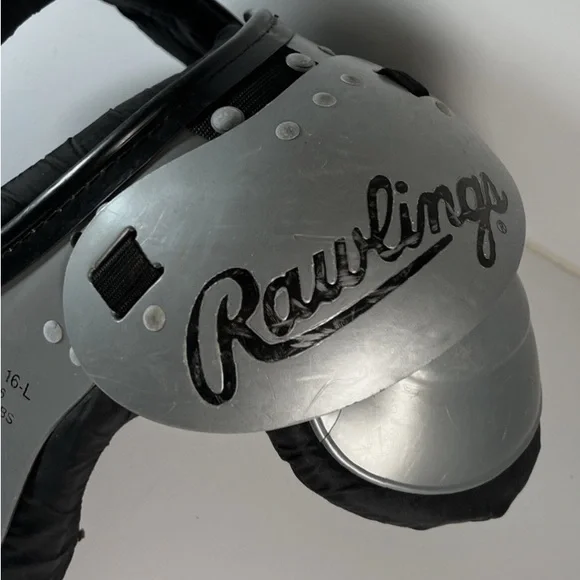 Black and Silver Football Shoulder Pads - Picture 3 of 7